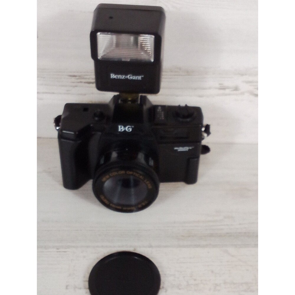 Benz-Gant Helio 3000T Camera With Flash Untested - Picture 2 of 16
